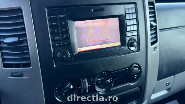 Poza anunț 12