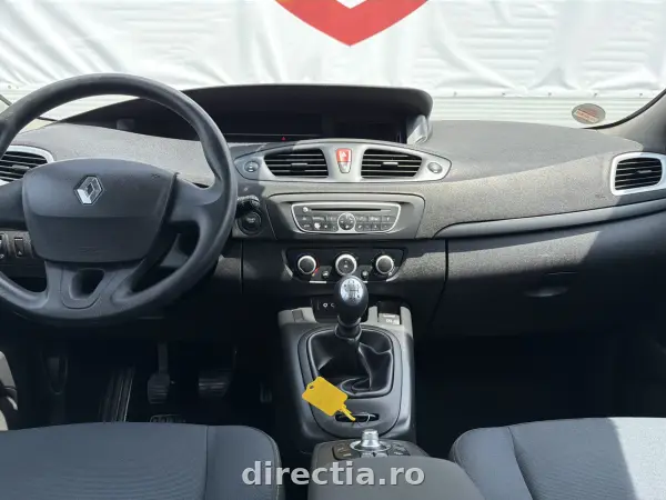 Poza anunț 12