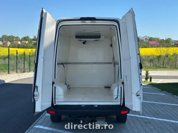 Poza anunț 8