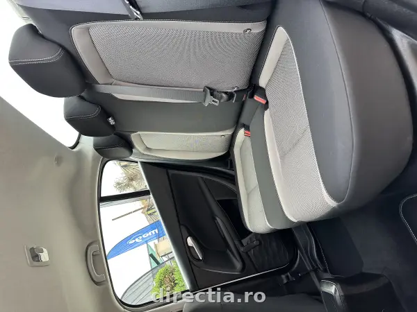 Poza anunț 12