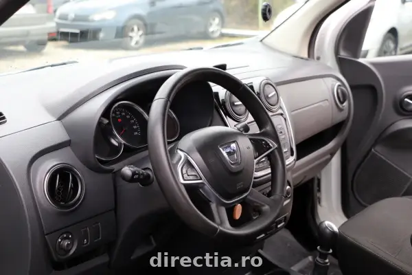 Poza anunț 16