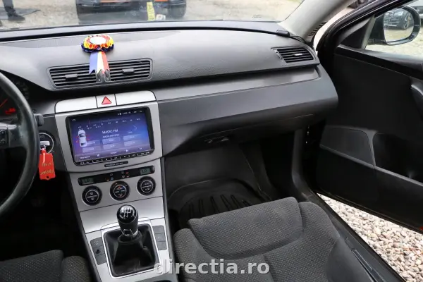 Poza anunț 12