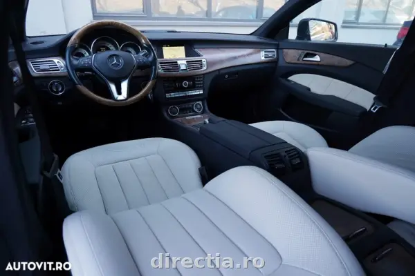 Poza anunț 12