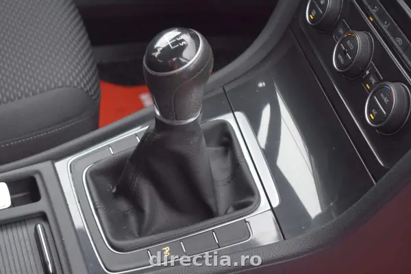 Poza anunț 12