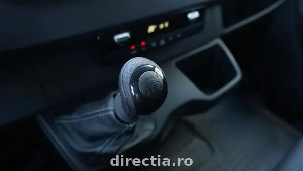 Poza anunț 12
