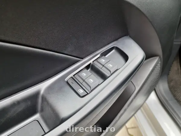 Poza anunț 13