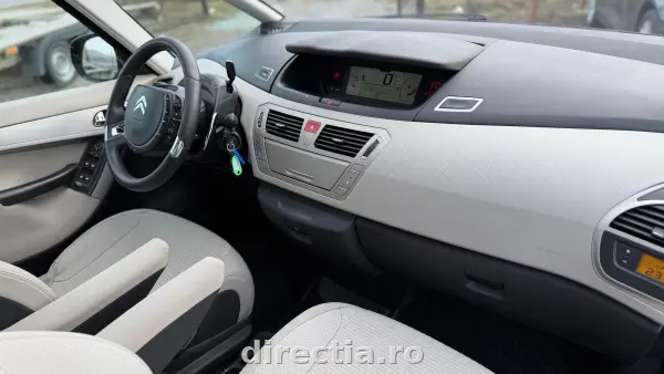 Poza anunț 18