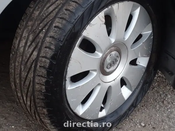 Poza anunț 13