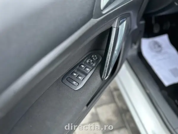 Poza anunț 12