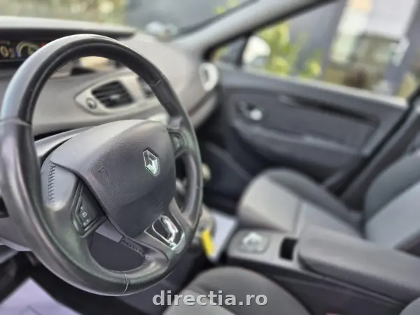 Poza anunț 12