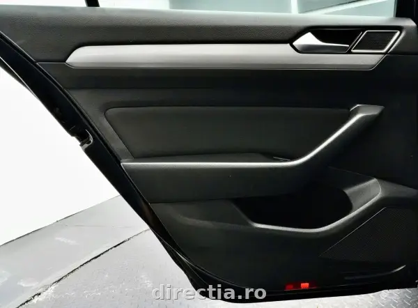 Poza anunț 26