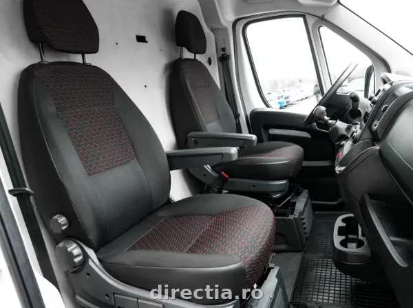 Poza anunț 13