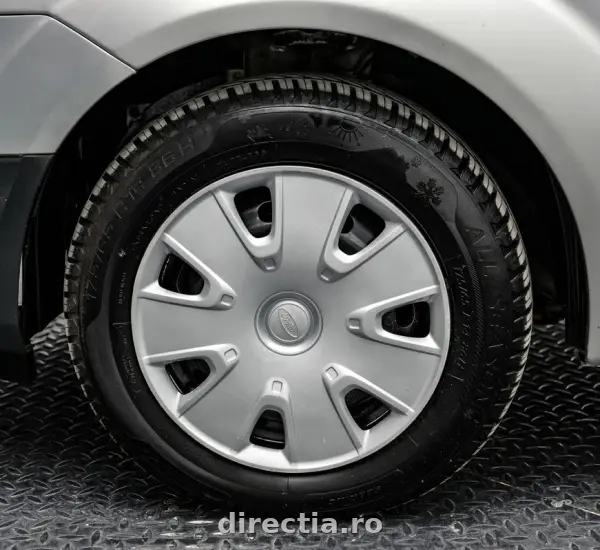 Poza anunț 25
