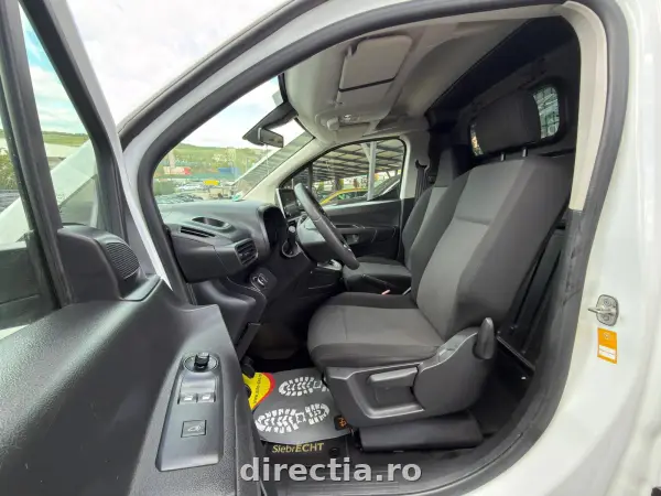 Poza anunț 11