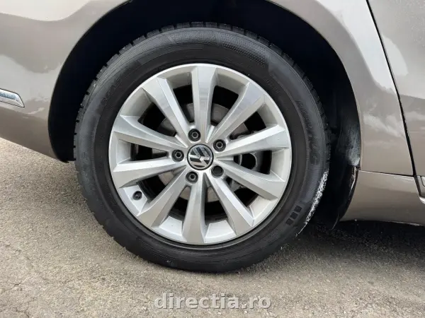 Poza anunț 12