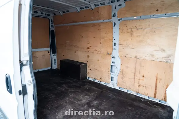 Poza anunț 13