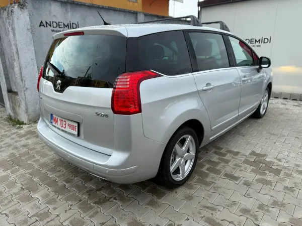 Poza anunț 12