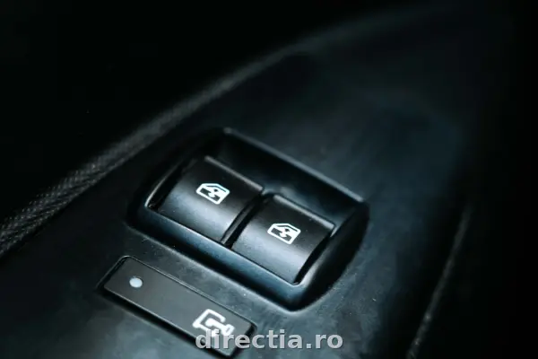 Poza anunț 12