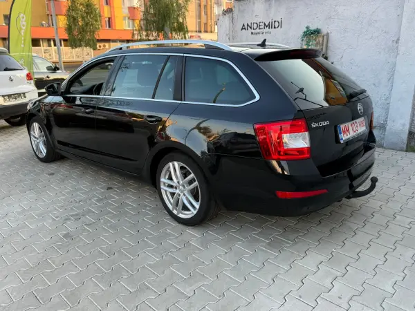 Poza anunț 12