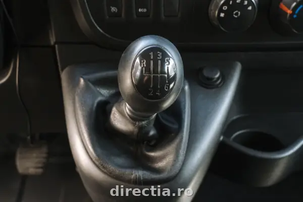 Poza anunț 16