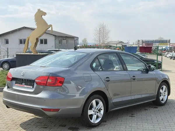 Poza anunț 8
