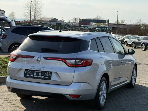 Poza anunț 11
