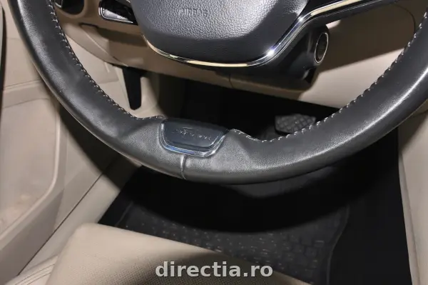 Poza anunț 25