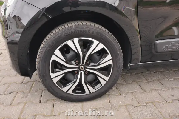 Poza anunț 12