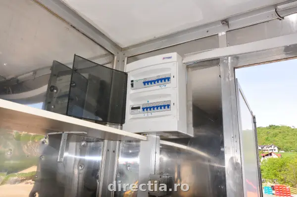 Poza anunț 14