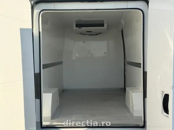 Poza anunț 8