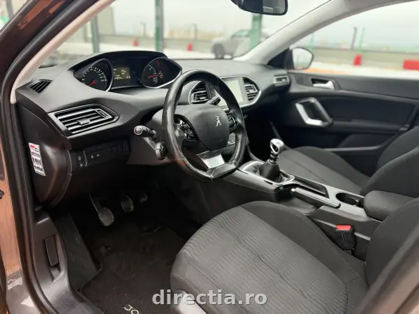 Poza anunț 24