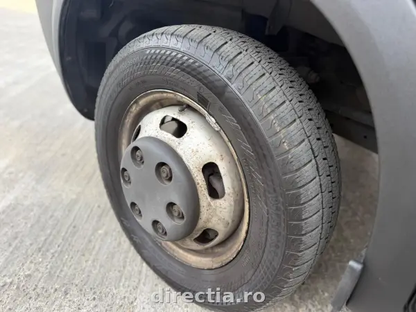 Poza anunț 11
