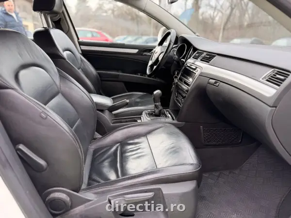Poza anunț 12