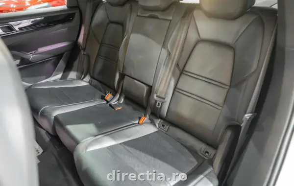 Poza anunț 23