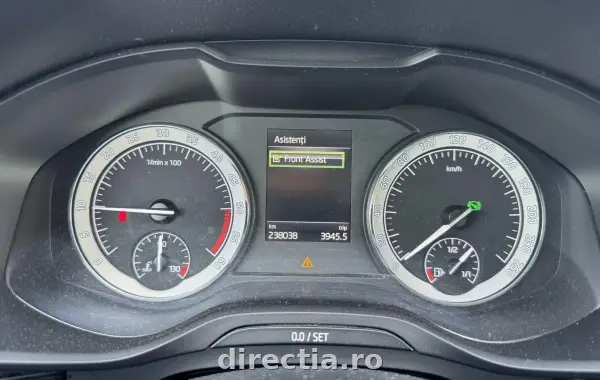 Poza anunț 12