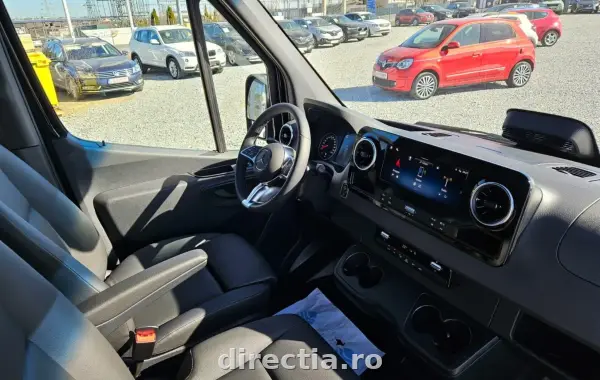 Poza anunț 12