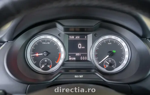 Poza anunț 12